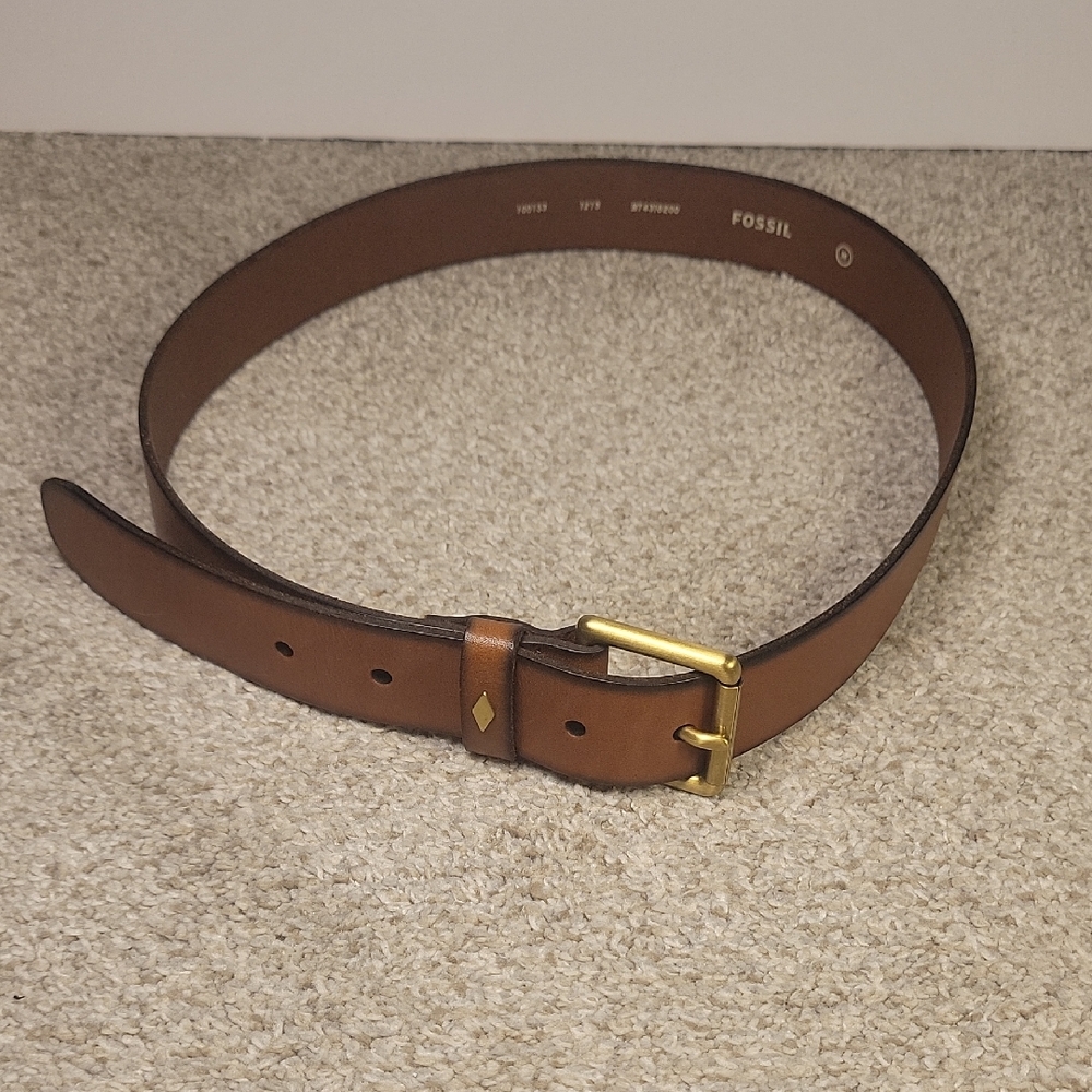 Fossil Brown Leather Belt with Gold Buckle, Girls M, 37"